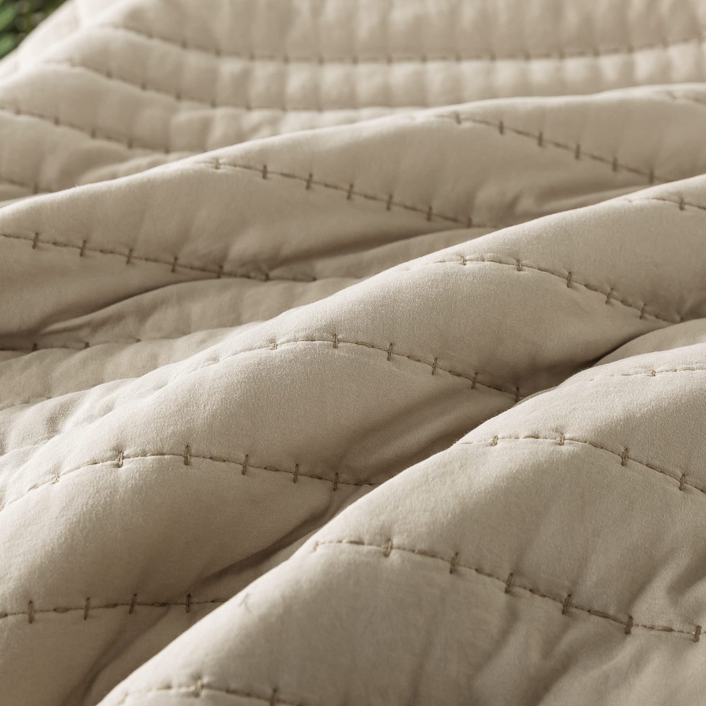 ROARINGWILD Beige Cream Tan King Size Quilt Bedding Sets with Pillow Shams, Lightweight Soft Bedspread Coverlet, Quilted Blanket Thin Comforter Bed Cover for All Season, 3 Pieces, 104x90 inches