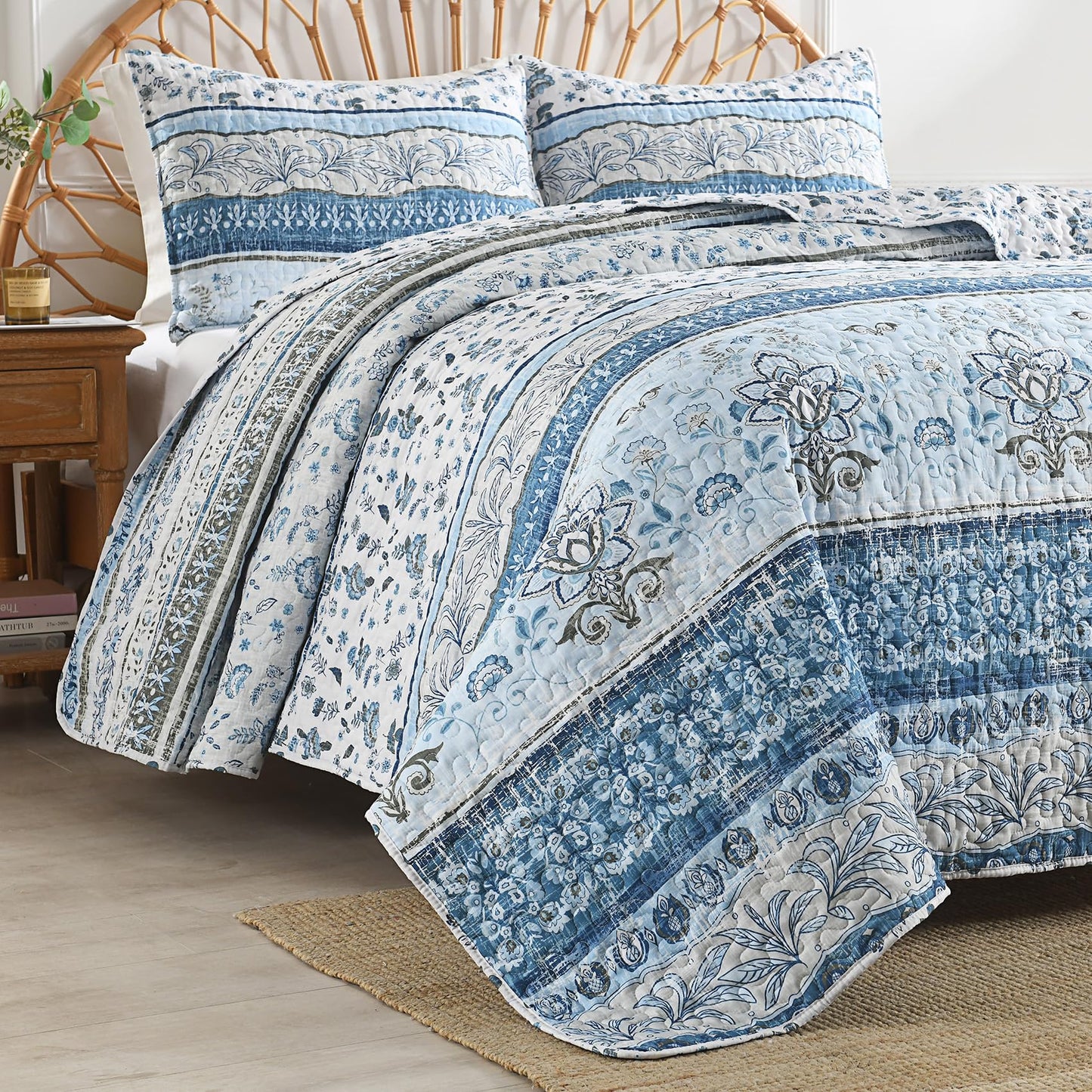 HORIMOTE HOME Boho Quilt Queen Size Blue Bohemian Floral Quilt Bedding Set, Soft Lightweight Boho Comforter Set Queen for All Season, Farmhouse Bedspread Coverlet with 2 Pillow Shams, 90 x 96 inches