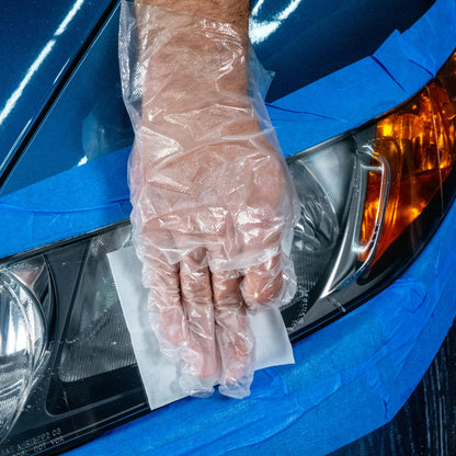 Turtle Wax Car Headlight Restoration Kit, Removes Oxidation and Renews Yellowing Headlights, Includes Polishing Pad, Headlight Lens Repair & Renew Compound and 2 Ceramic Acrylic Sealing Wipes