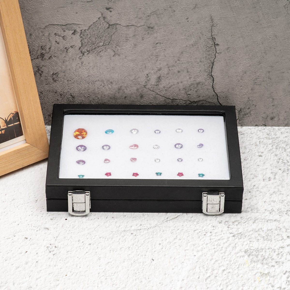 Giftop Jewelry Display Case Tempered Glass Top Lid Black Leatherette,Gemstone Display Case Jewelry Storage Box with Metal Clasp (Half-Size)