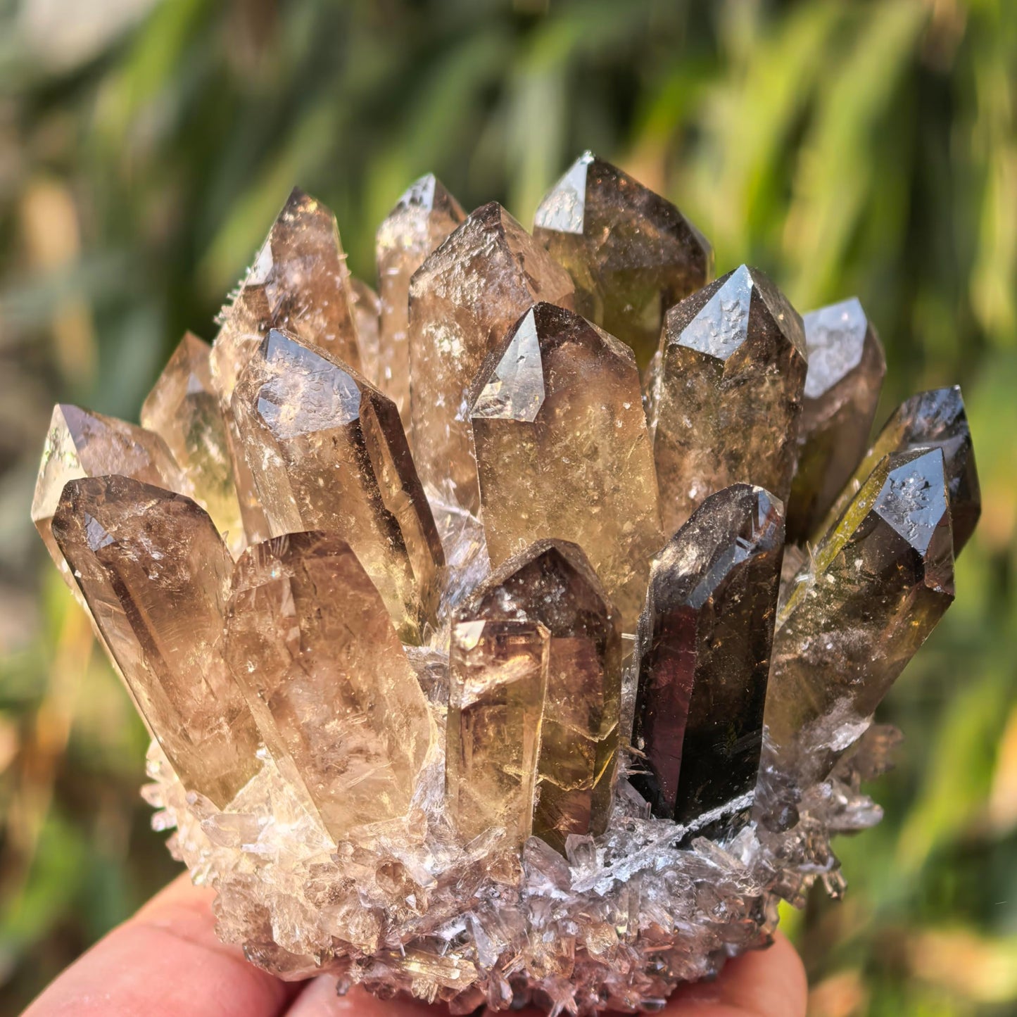 NsmjodStone Crystal Cluster Reiki Healing Stone Natural Quartz Point Mineral Crystal Specimen Home Decor Gift (About 220g Smoky Quartz)