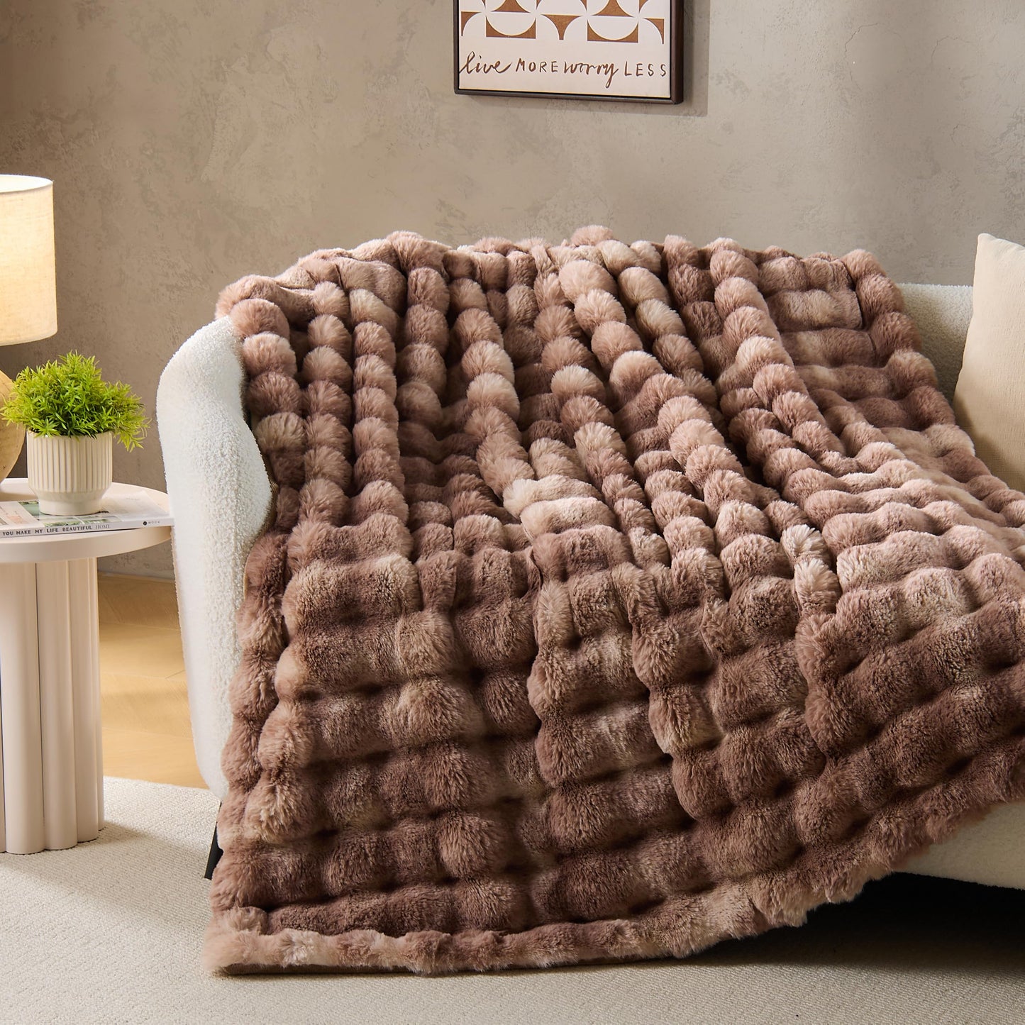 DOWNCOOL Faux Fur Throw Blanket for Couch, Soft Fluffy Fuzzy Plush Bubble Blanket for Sofa Bedroom Living Room, Cozy Warm Luxury Fleece Minky Blanket, 50x60 Inches Tie-dye Brown