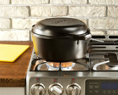 Lodge L8DD3 4.73 litre / 5 quart Pre-Seasoned Cast Iron Double Dutch Oven (with Loop Handles), Black