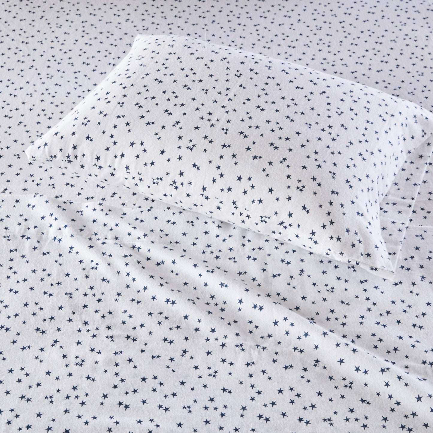 Intelligent Design Cozy Soft 100% Cotton Flannel Print Animals Stars Cute Warm, Ultra Soft Cold Weather Sheet Set Bedding, Full, Blue Stars 4 Piece