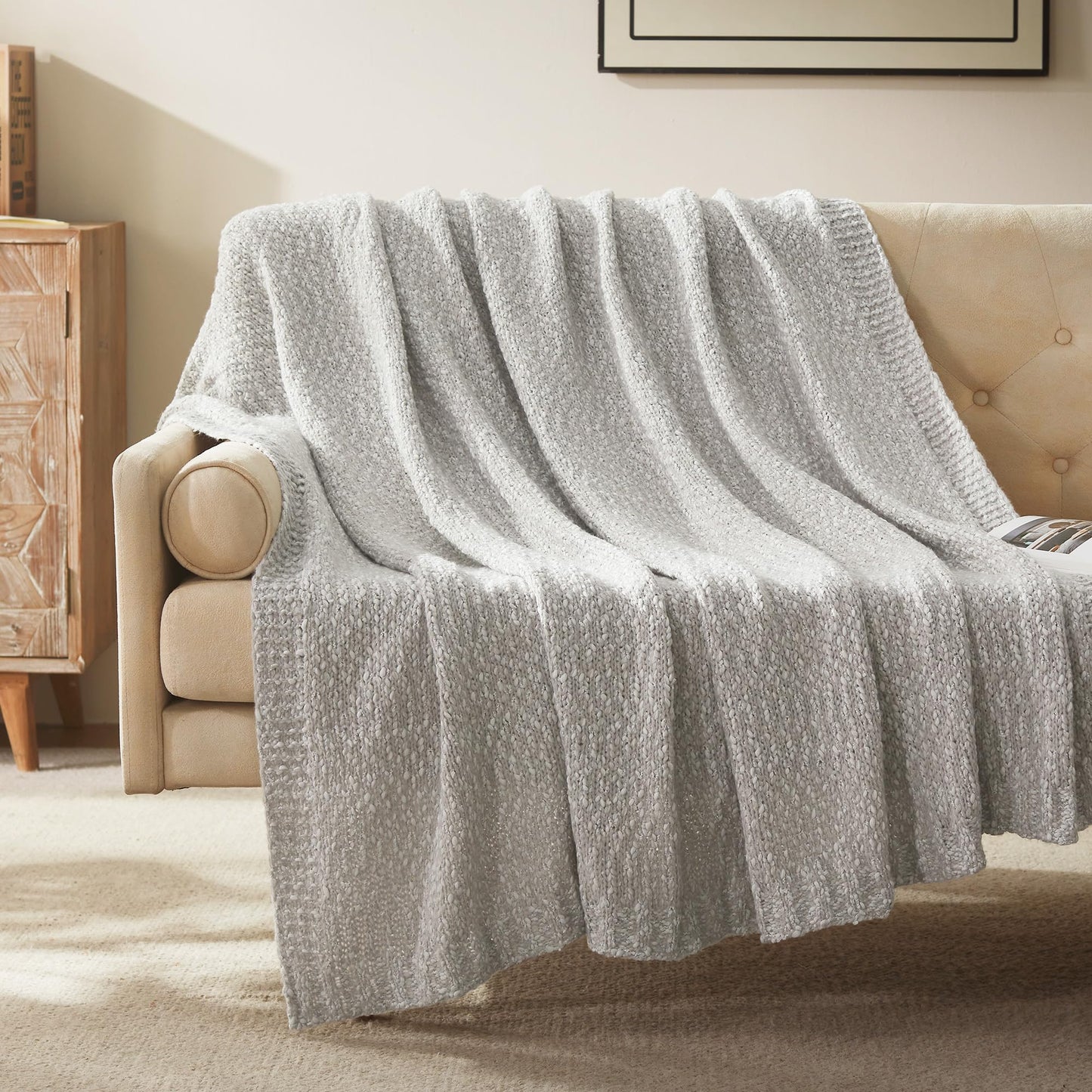 SLEEP ZONE Fleece Throw Blanket for Couch or Bed, Luxury 3D Imitation Shell Jacquard Decorative Blankets Cozy Soft Lightweight Fuzzy Gift Blanket 50"x60", Silver Gray
