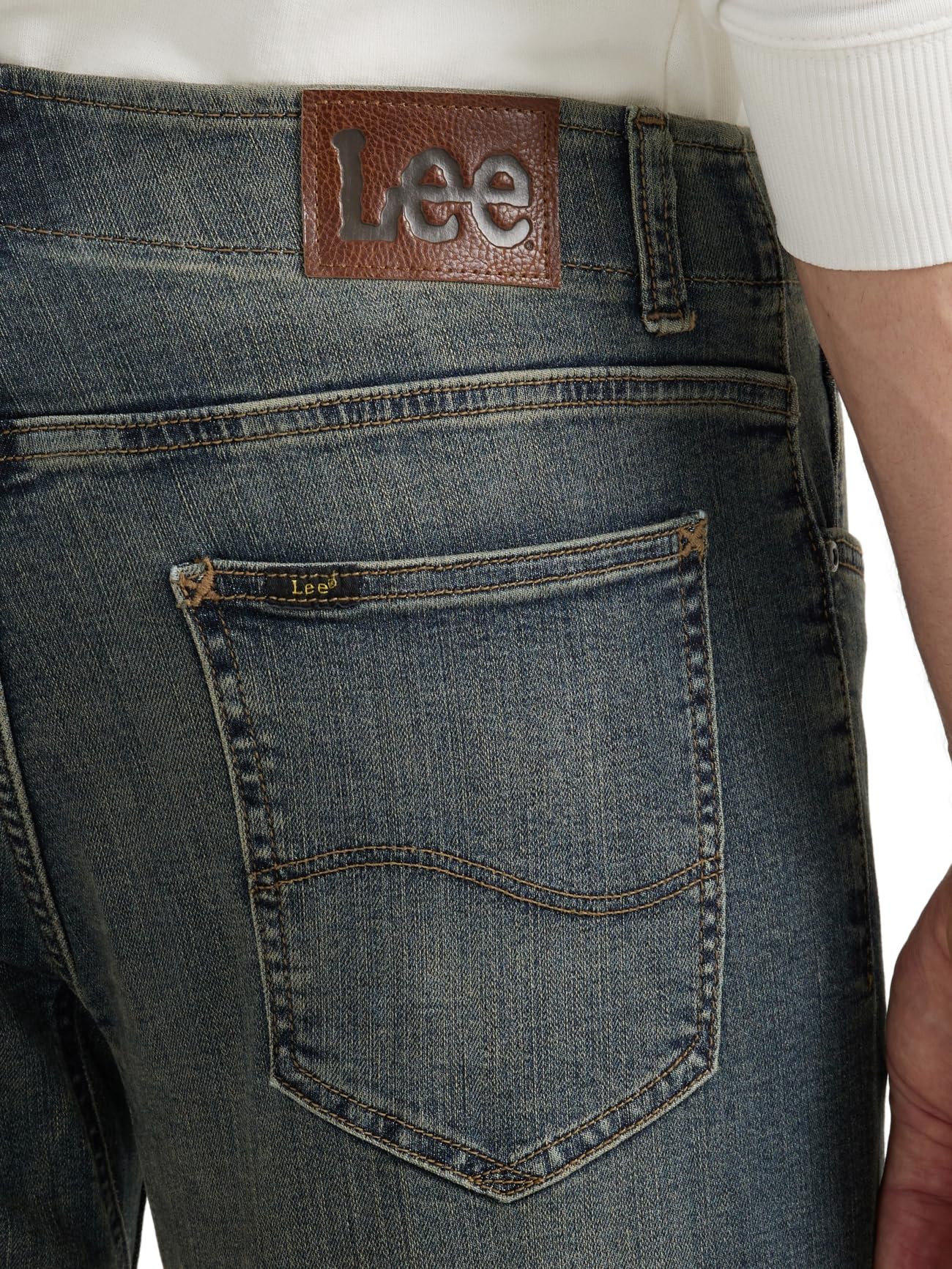 Lee Men's Performance Series Extreme Motion Straight Fit Tapered Leg Jeans, Maverick, 40W 30L UK