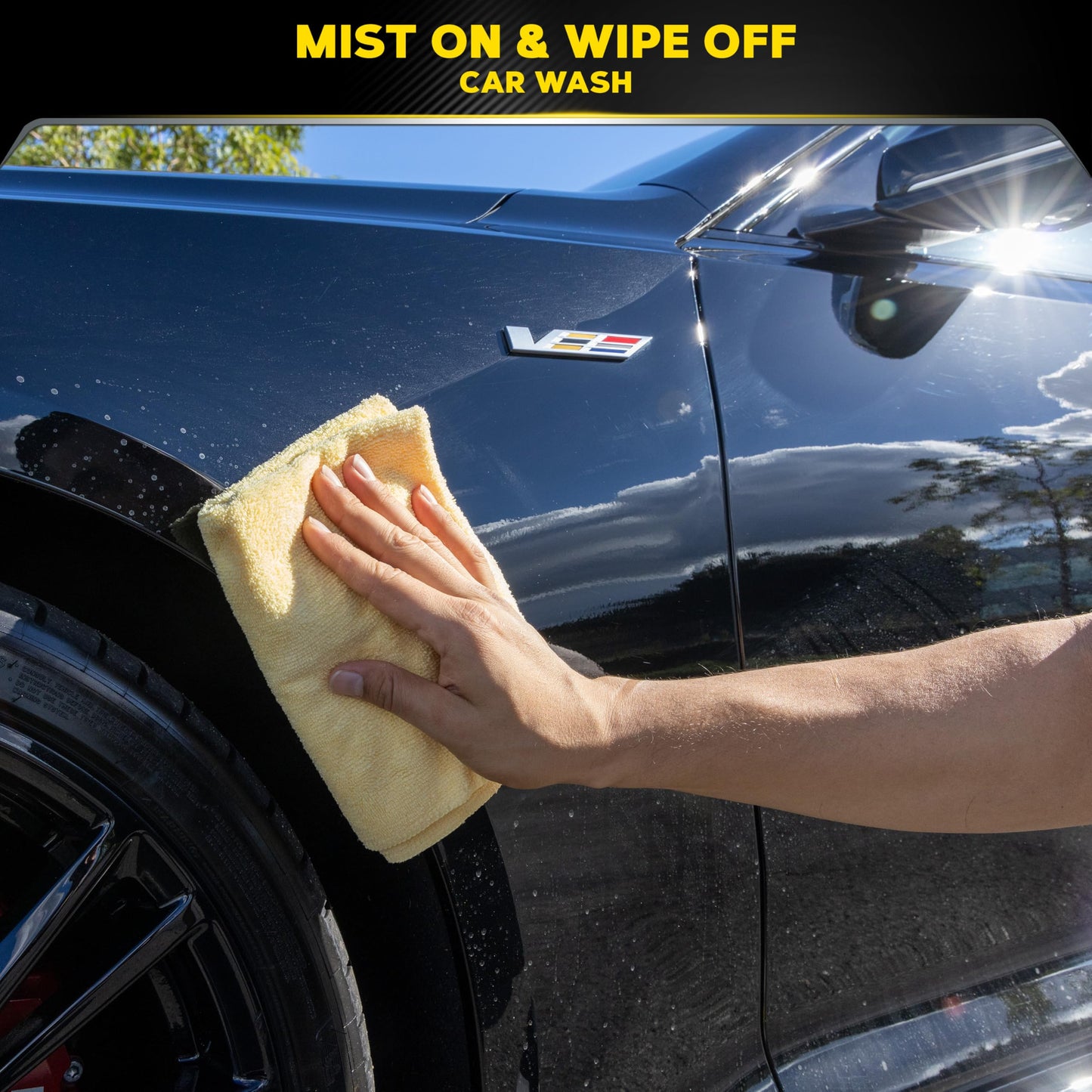 Meguiar's Ultimate Waterless Wash & Wax, Scratch-Free Waterless Car Cleaning Spray for Quick Detailing, 2-in-1 Cleaner and Wax Protection for a Brilliant Shine, 768ml