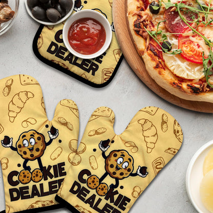 NAHMAKNE Funny Cookie Oven Mitts and Pot Holders Set of 3, Cookie Dealer, Heat Resistant Non-Slip Kitchen Mitts Hot Pads, Chef Baking Gifts for Mom Wife, Birthday Gifts for Women Men Friend Bakers