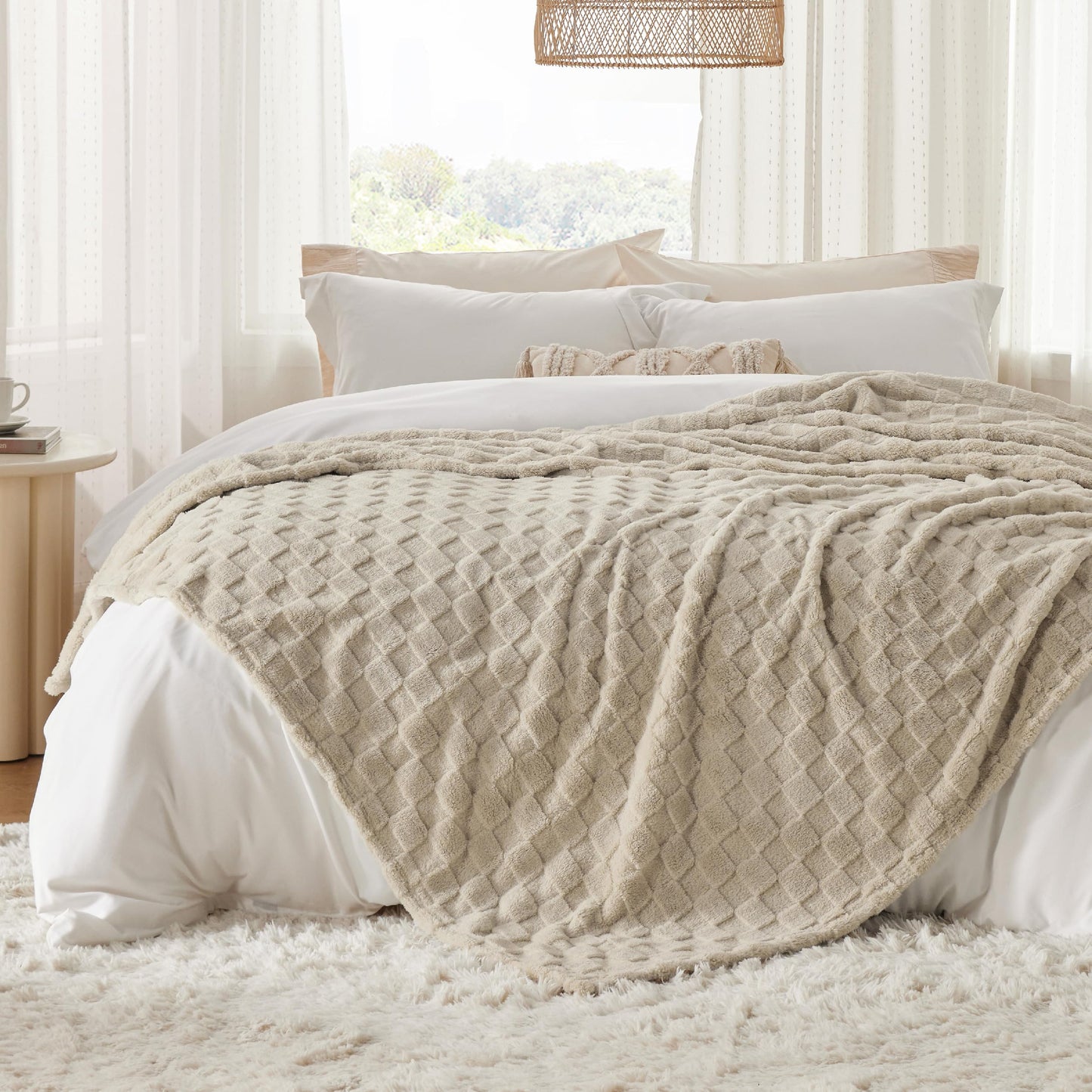 Bedsure White Fleece Throw Blanket for Couch Light Brown Fleece Blanket for Couch