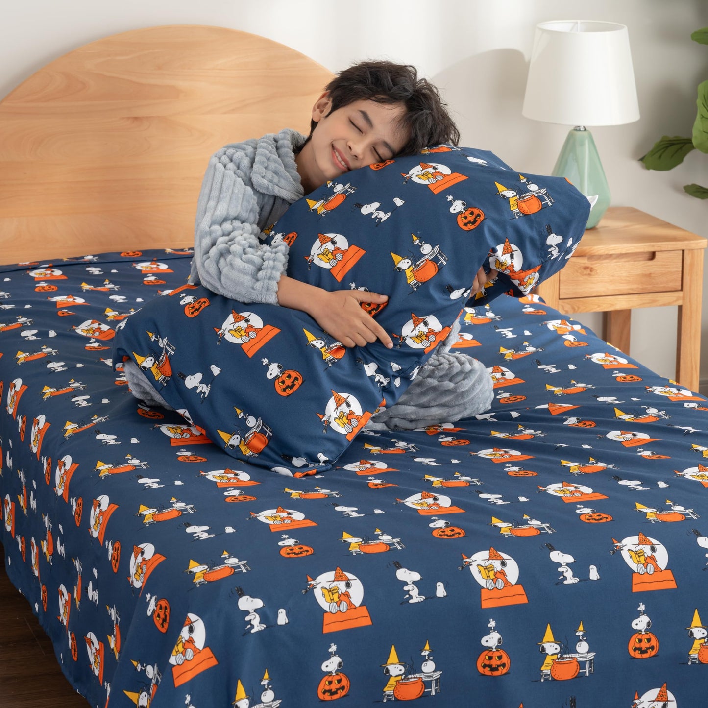 Berkshire Blanket Peanuts® Kids Sheet Set Queen Size - 4 Pieces,Cute Character Snoopy Printed Soft Microfiber Bed Sheets,Halloween Magic Potions Sheet Navy