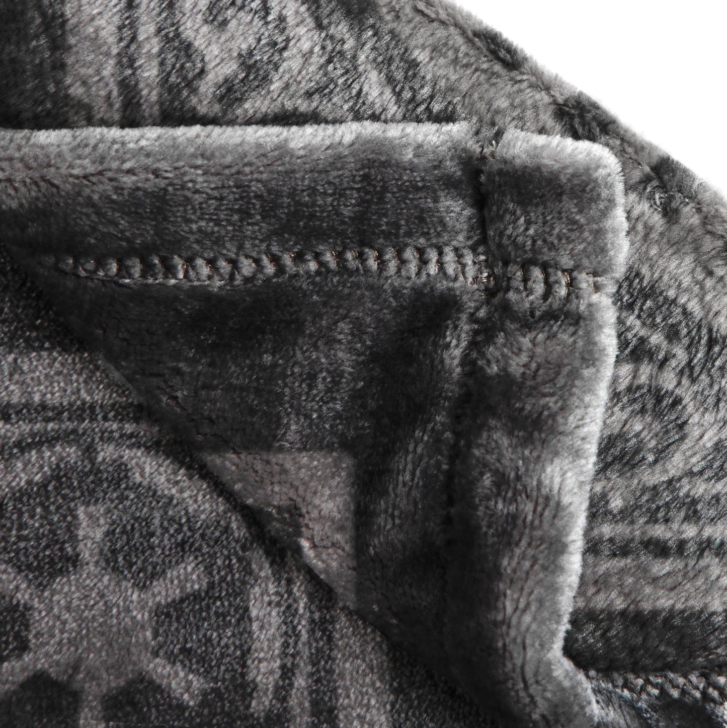Jay Franco Kids Plush Throw Blanket – Soft & Comfy 50x70 Inches Throw for Couch or Bed – Cozy Home Décor for Living Room & Bedroom, Black - Star Wars