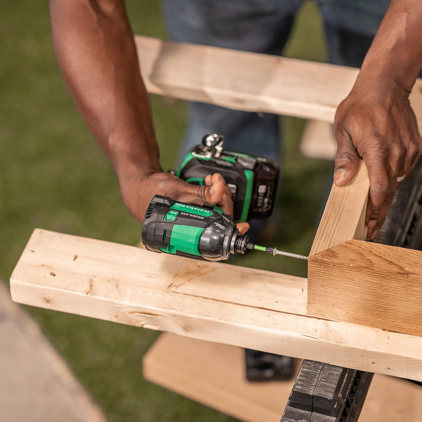 Metabo HPT Pneumatic Roofing Nailer + 18V Impact Driver Pro Bundle Kit, 1-3/4-Inch Coil Roofing Nailer with BONUS 18V Triple Hammer Impact Driver Kit, KNV45AB2