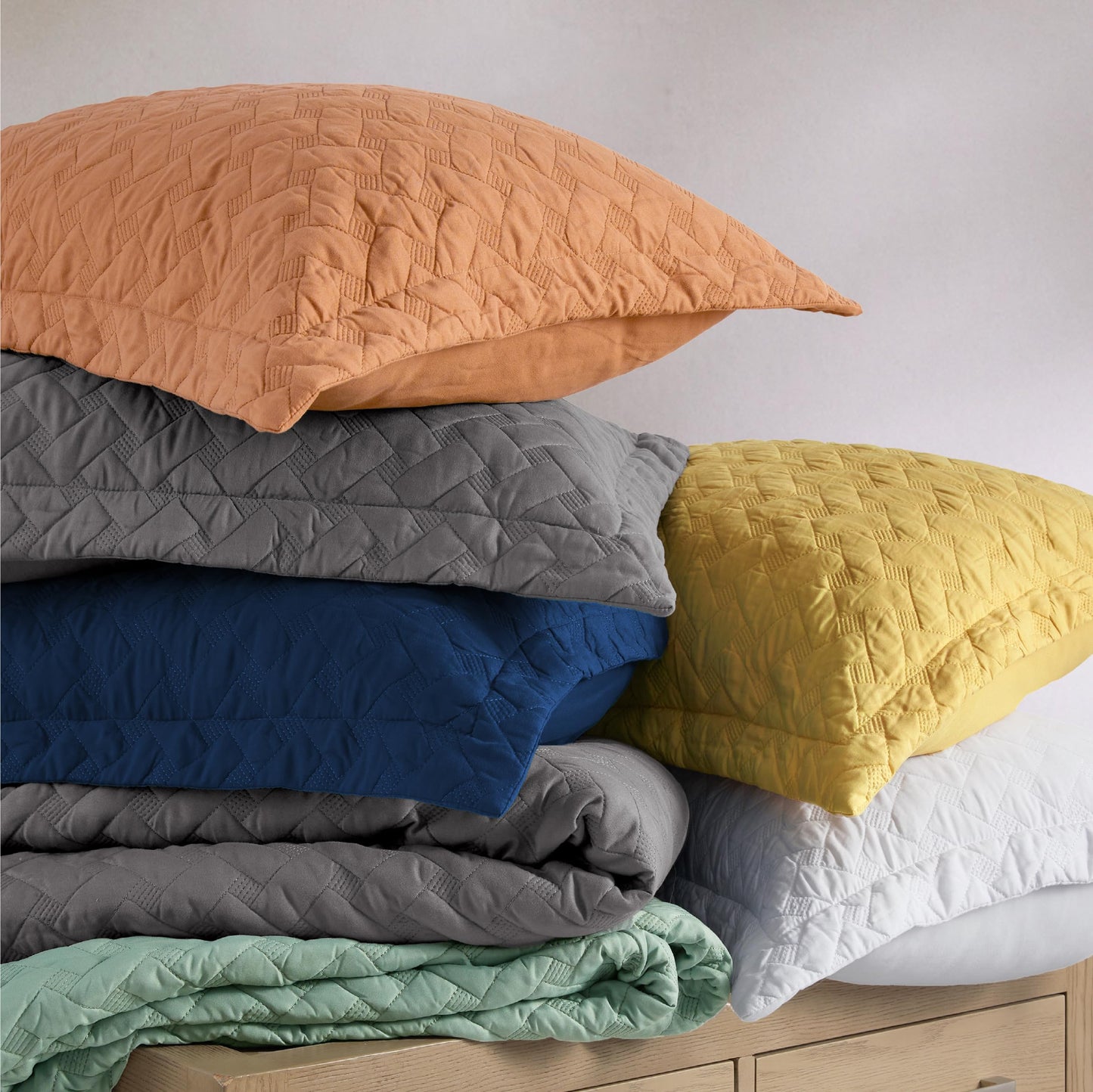 Bedsure Quilts Queen Size - Grey Bedspreads Queen Size with Basket Weave Pattern, Soft Quilt Bedding Set, Lightweight Comforter Set Coverlet for All Seasons with 2 Pillow Shams (90" x 96")