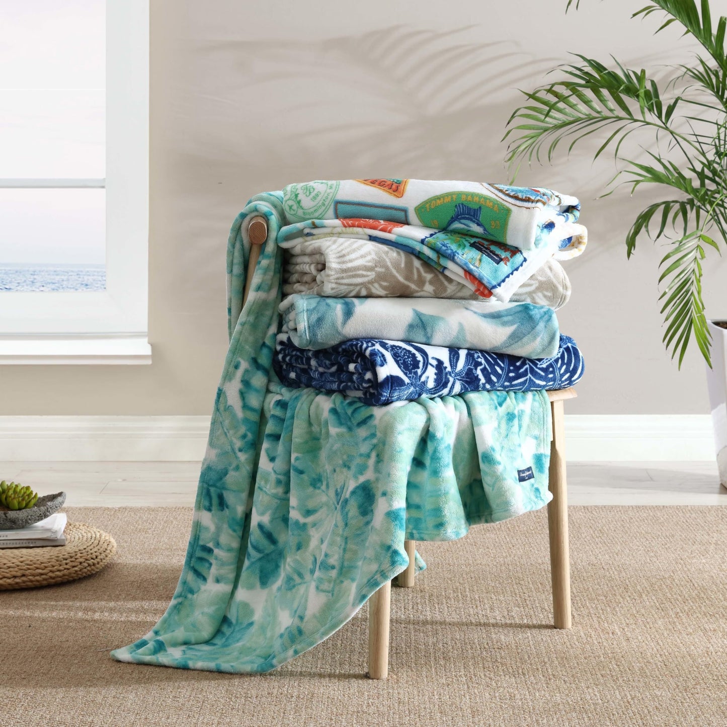 Tommy Bahama - Throw Blanket, Plush Fleece Bedding, Tropical Bedding Set for Bed or Couch (Weekend Green, 50" x 70")