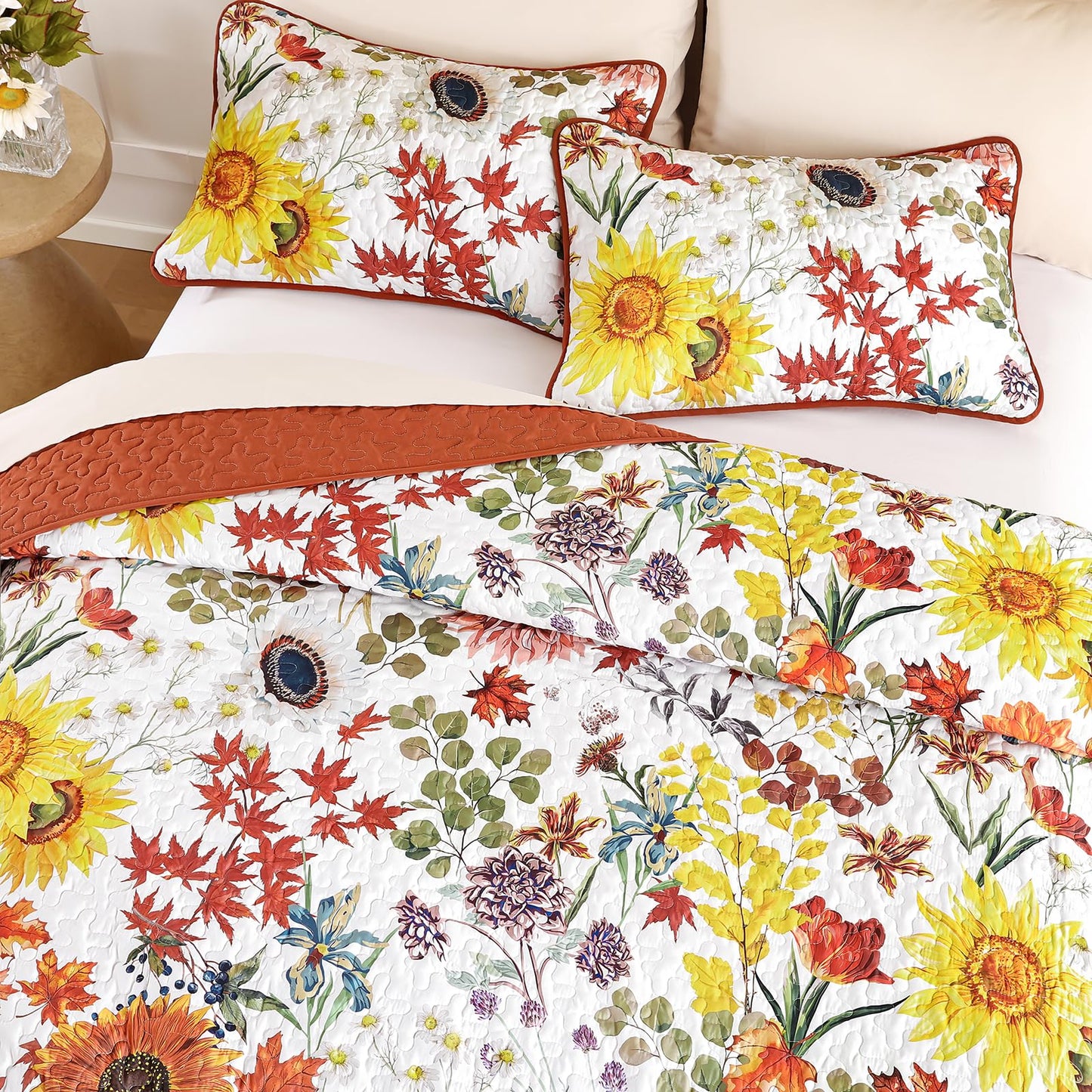 Yiran Fall Floral Quilt Set Queen Size, Orange Red Sunflower Botanical Bedspread Bedding Set, 3 Pieces Soft Lightweight Microfiber Coverlet with 2 Pillow Shams for All Season 96x90 Inch