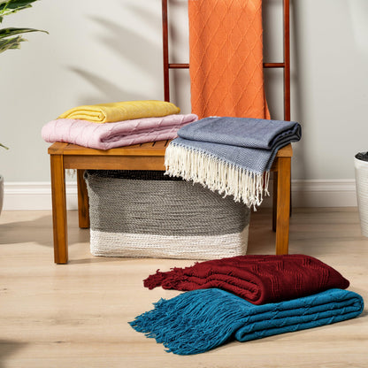 PAVILIA Maroon Red Knit Throw Blanket for Couch Bed, Soft Knitted Farmhouse Sofa Throw for Living Room, Lightweight Decorative Fall Throw Blanket for Chair, Outdoor Textured Boho Blanket, 50x60