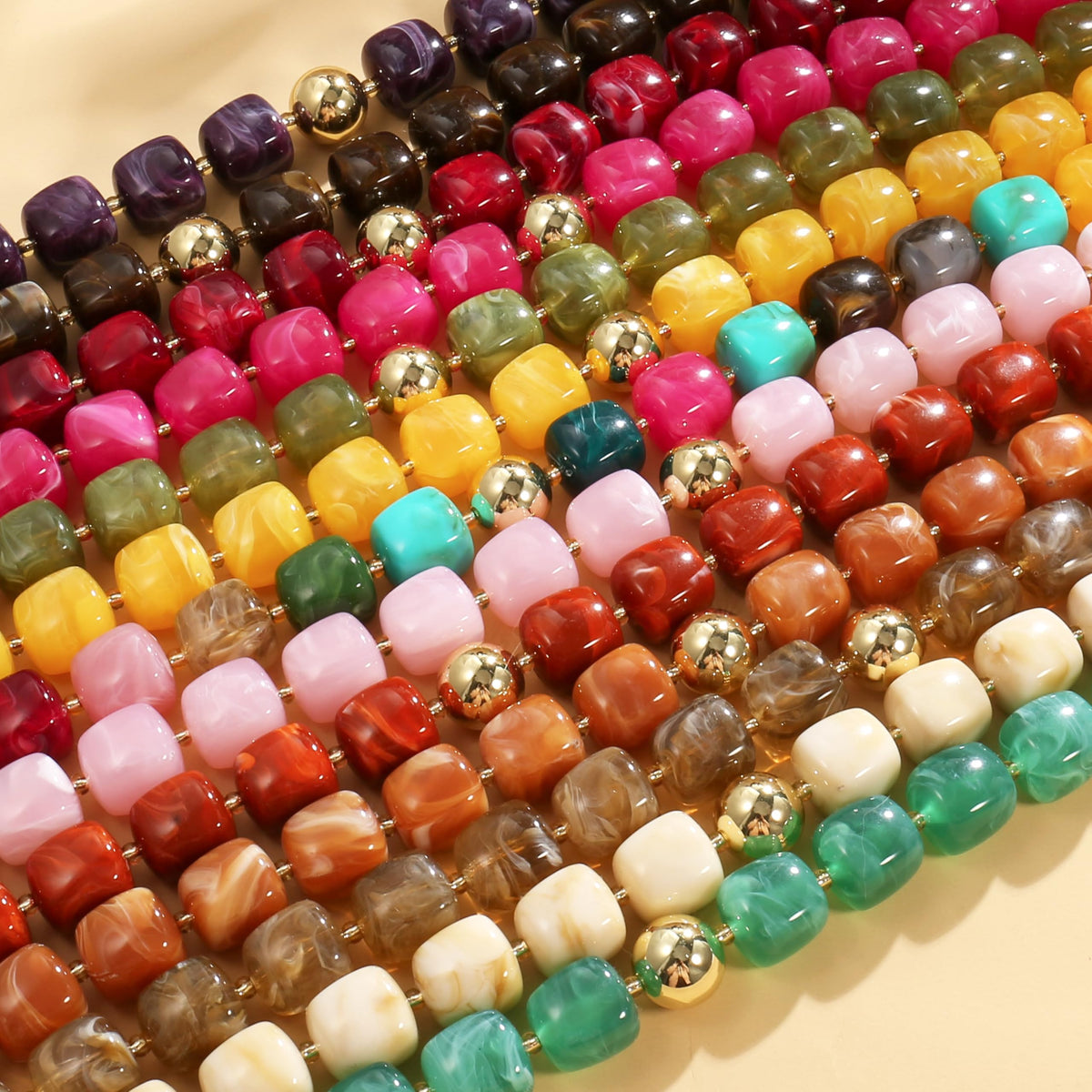 BREPINE Caramel Chunky Necklaces for Women Multicolored Large Square Resin Beads Necklace Trendy Bold Statement Beaded Summer Candy jelly Vacation Choker