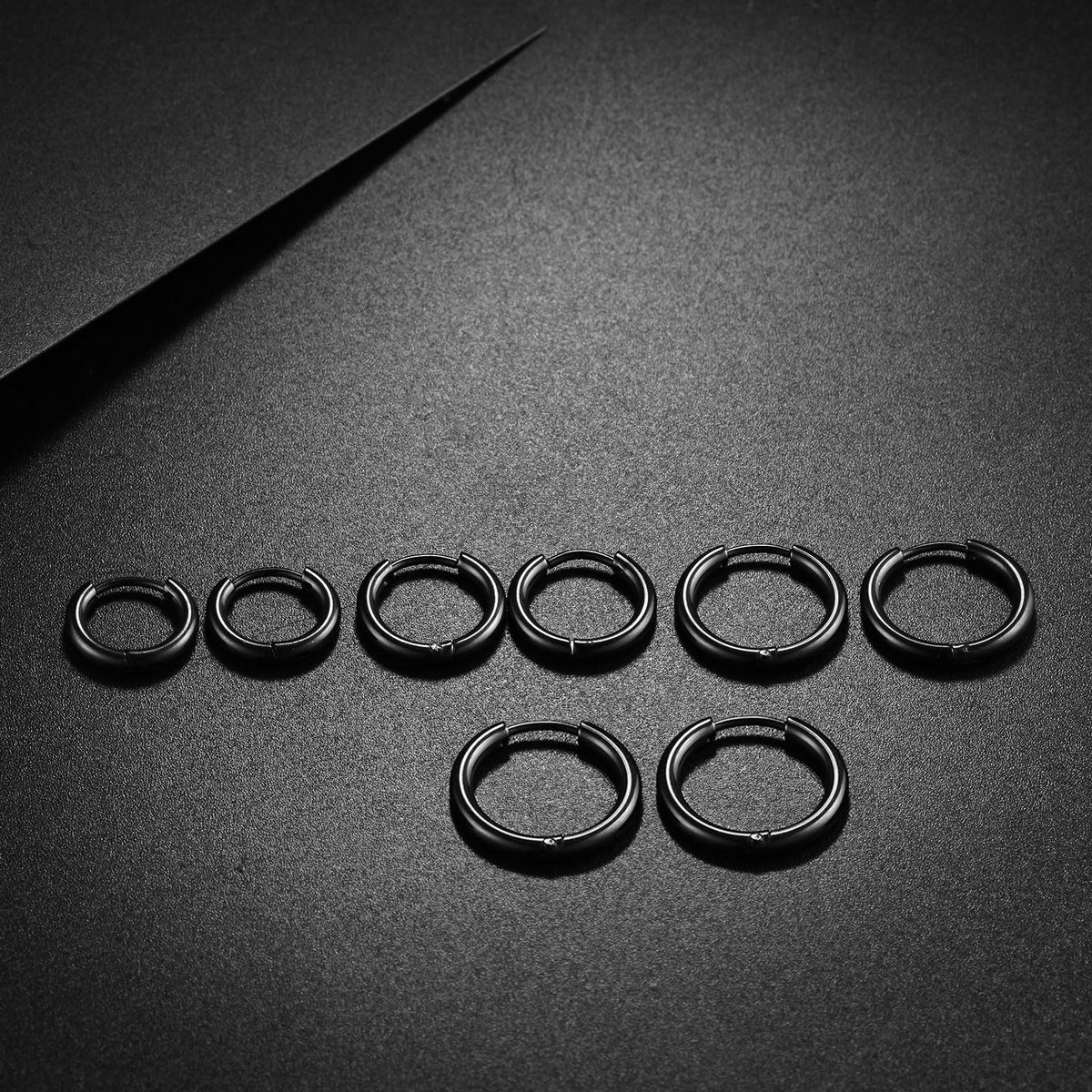 316L Surgical Stainless Steel Huggie Hoop Earrings 6mm 8mm 10mm 12mm Black Hypoallergenic Earrings Hoop Cartilage Helix Lobes Hinged Sleeper Hoop Earrings For Men Women