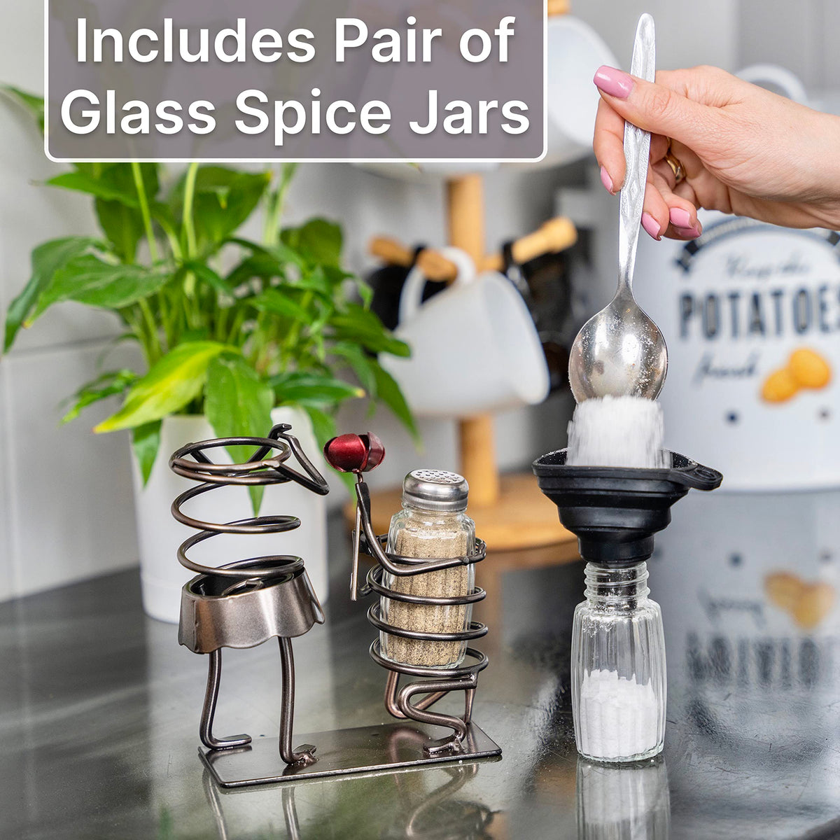 Made Easy Kit Salt and Pepper Couple Glass Shaker Set and Rack - Includes 2 Spice Jars (Couple Candlelight Table)