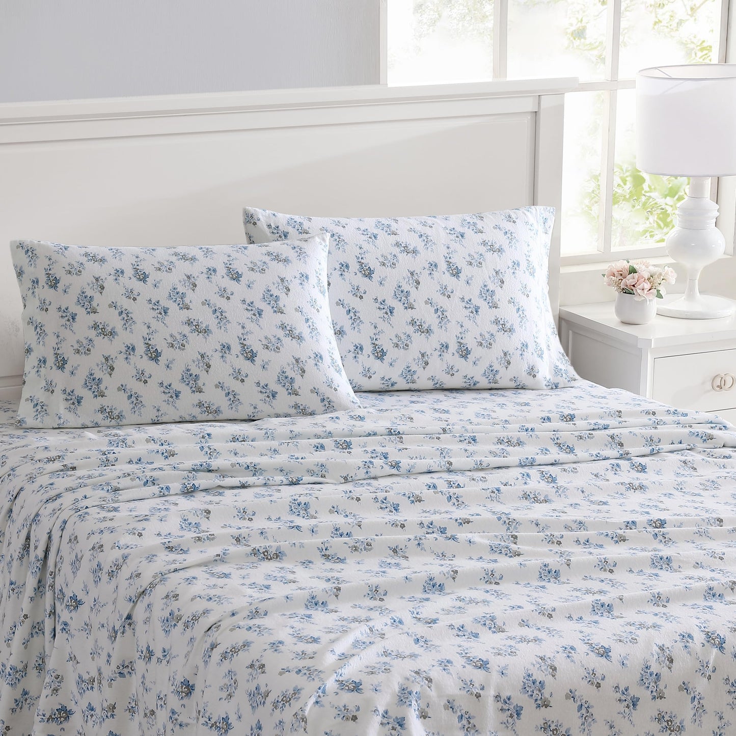 Laura Ashley - Flannel Sheets King Size, Anti-Pilling & Wrinkle Resistant Cotton, Touchably Soft for All-Season Comfort - Bed Sheets with Matching Pillowcases & Fitted Sheet (Audrey Blue)