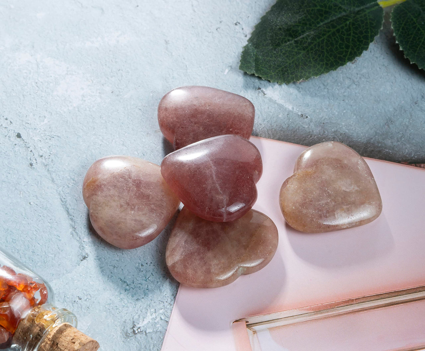 Crocon 5 Pcs Strawberry Quartz Heart stone 25mm Mini Heart Shape gemstone Puff Stones Set 400+ Carats Pocket Crystal Healing Tumble Collection Palm Worry Stone Good Luck Meditation Gift Home Decor