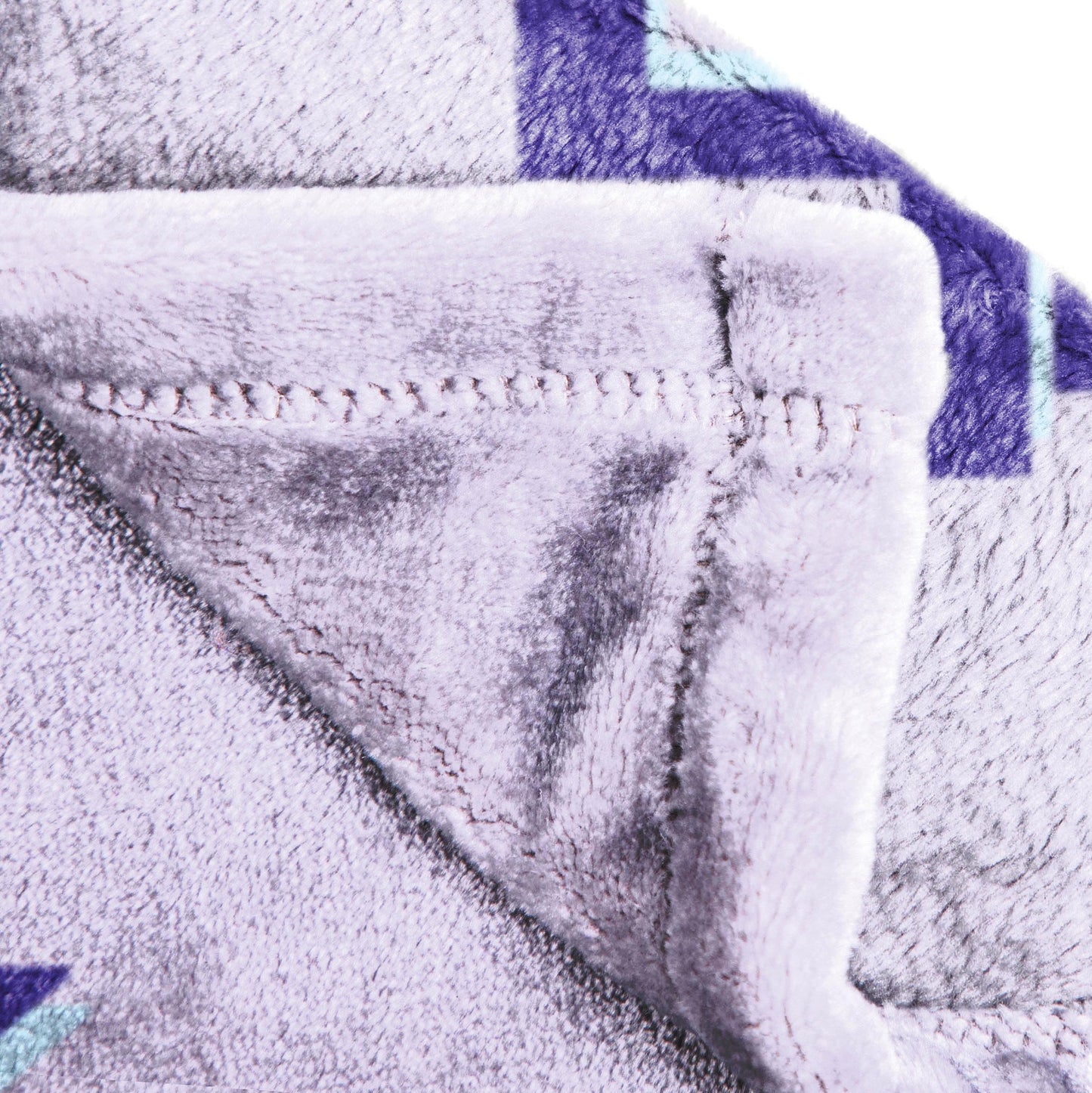 Jay Franco Kids Plush Throw Blanket – Ultra Soft Cozy Plush Fleece for Bed, Couch, Sofa, Home Décor, Official Licenseds Huntrix, Purple - Kpop Demon Hunters, 60x90 - Large Blanket