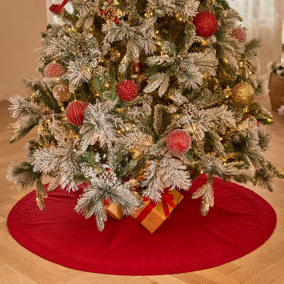 36 Inch Red Knitted Christmas Tree Skirt: Small Thick Cable Knit Round Cream Tree Skirt for 4-6FT Tree Rustic Neutral Farmhouse Neutral Christmas Tree Decorations Tree Base Cover