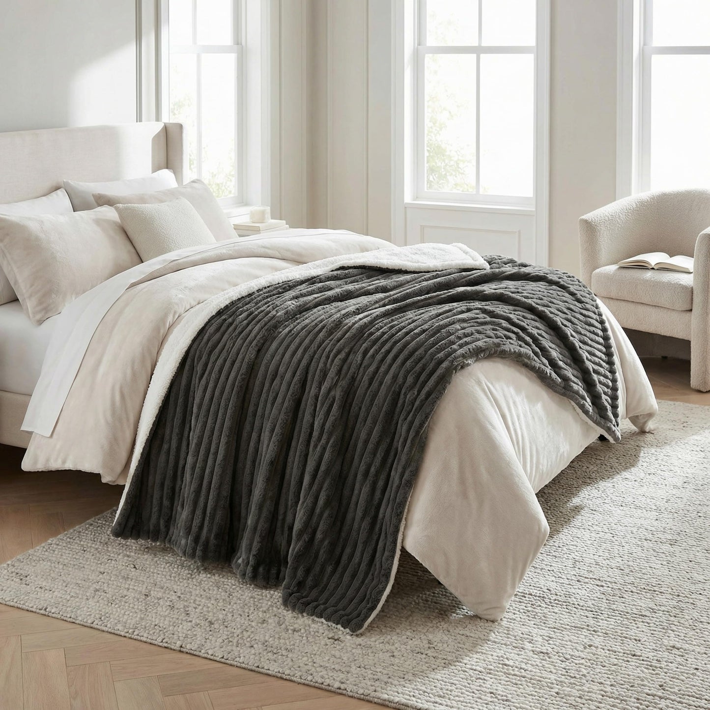 Lavish Home Faux Fur Throw Blanket - 60x70-Inch Twin Blanket for Couch, Bed, or Chair - Soft Throw with Plush Faux Rabbit Fur and Warm Sherpa for Living Room, Bedroom, and Home Decor (Ivory)