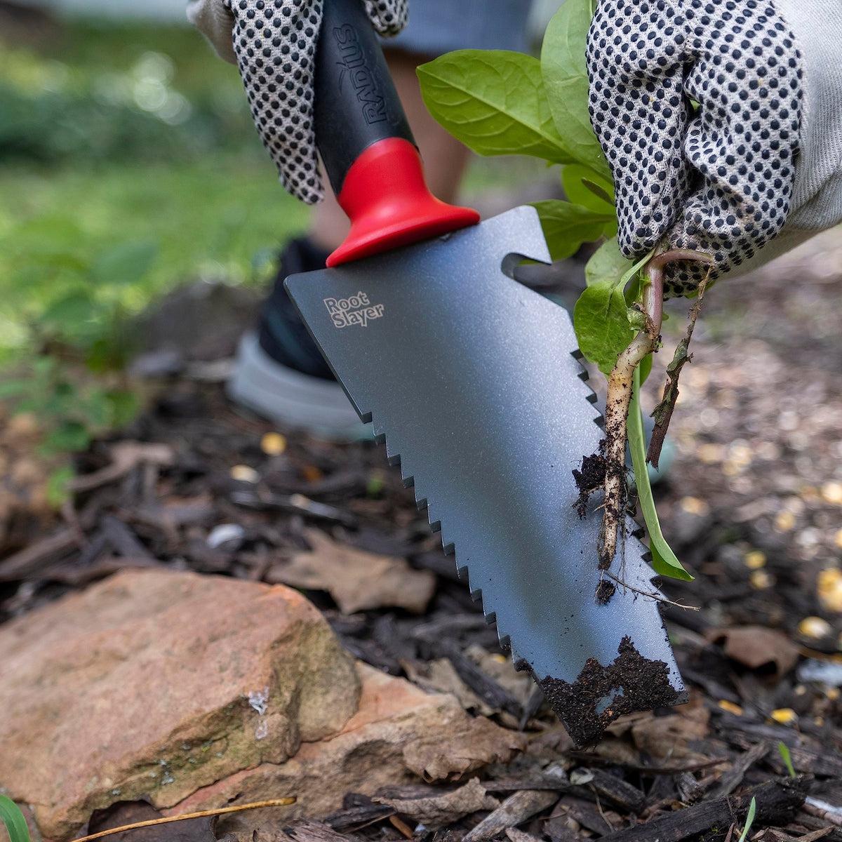 Root Slayer 16011 Garden Trowel with Serrated Blade for Digging and Root Cutting, Heavy Duty Steel Hand Tool, Red