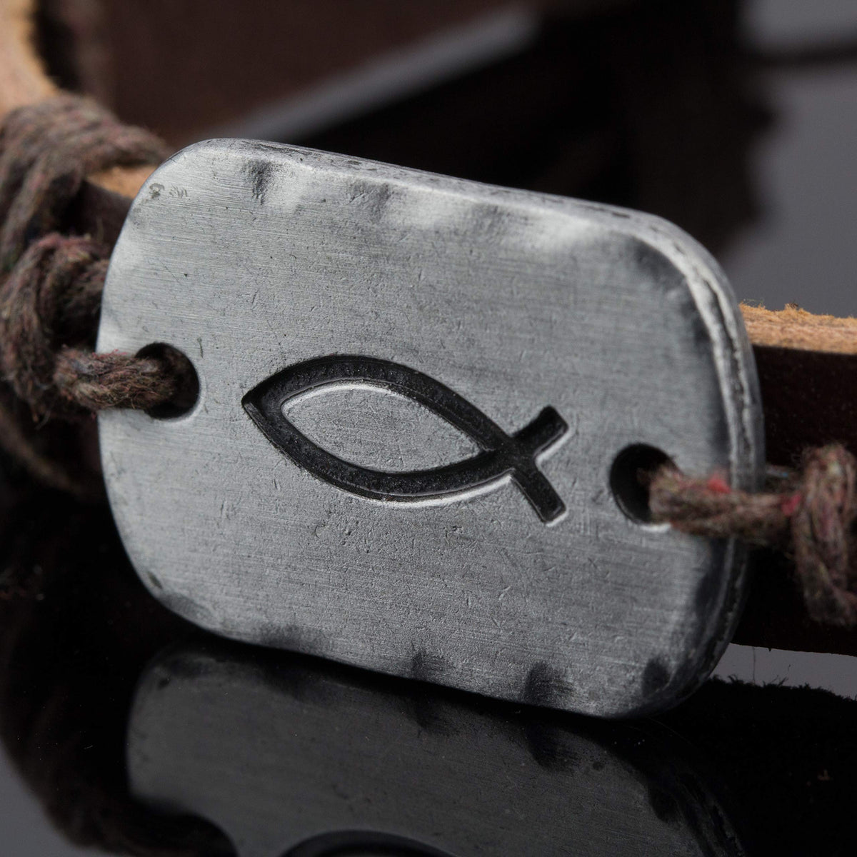 Soul Statement Sign of the Fish Men's Leather Wrap Bracelet for Teenagers (Brown Fish)
