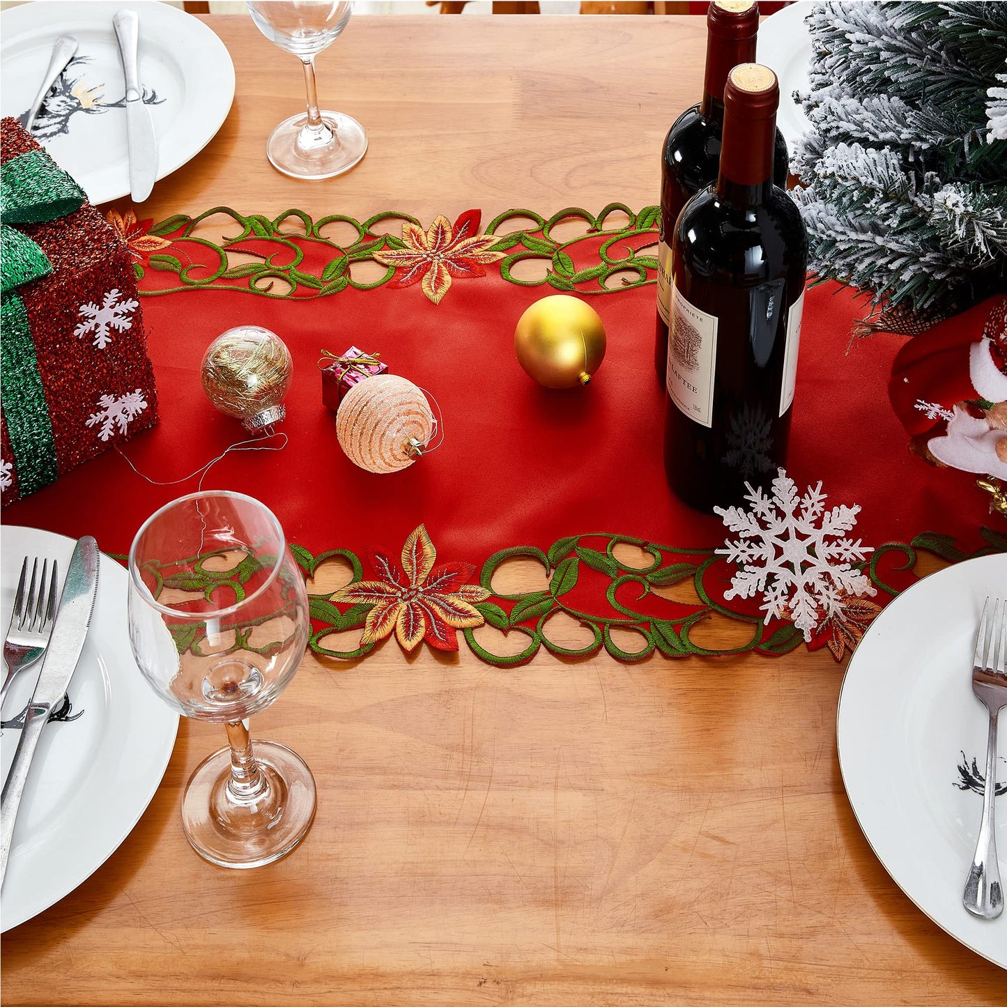 AMARED Christmas Embroidered Table Runner Cutwork Green Leaves Holiday Table Linens for Christmas Decorations 15x69 Inch
