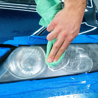 Turtle Wax Car Headlight Restoration Kit, Removes Oxidation and Renews Yellowing Headlights, Includes Polishing Pad, Headlight Lens Repair & Renew Compound and 2 Ceramic Acrylic Sealing Wipes