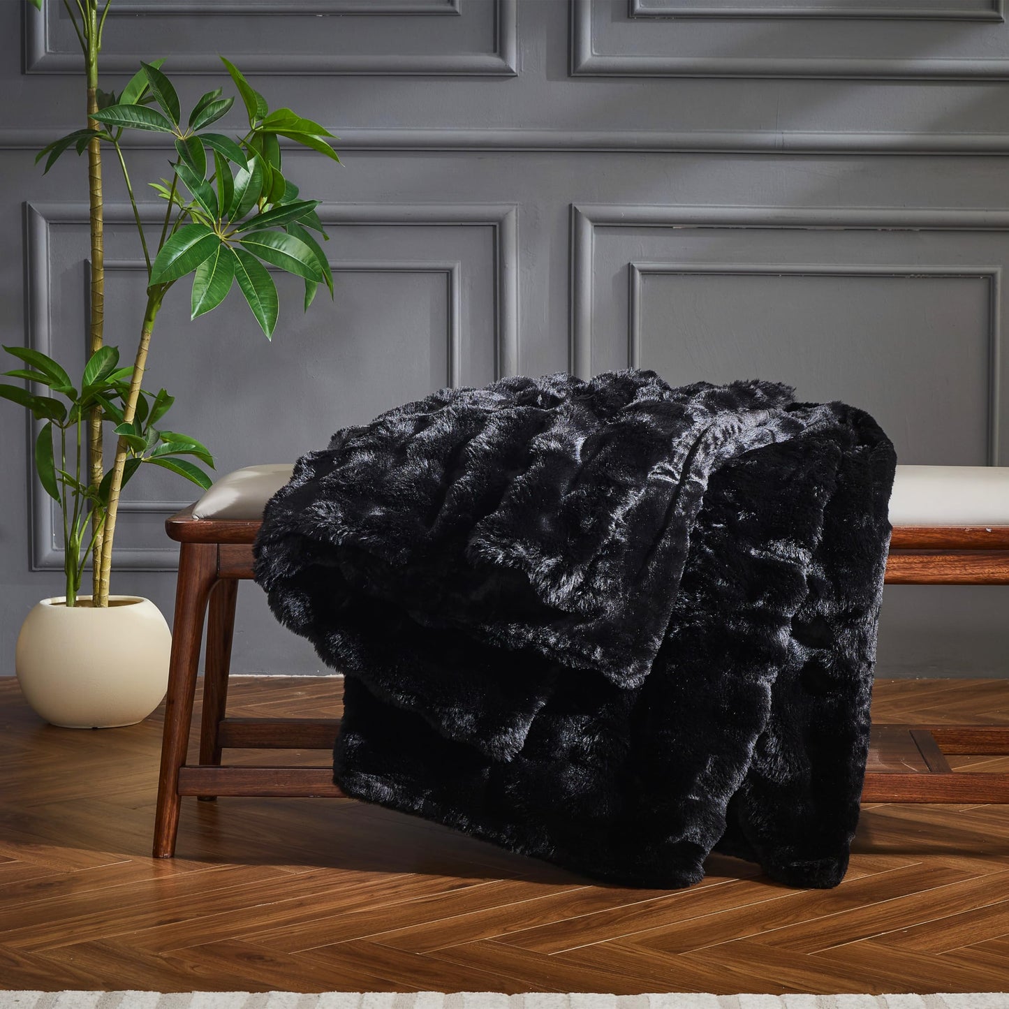 UKELER Faux Fur Throw Blankets, 750 GSM Double Sided Luxury Bubble Cozy Warm Decorative Furry Blanket, Soft Plush Fluffy Fuzzy Blanket for Couch Sofa Bed Office Camping, Black 50"x60"