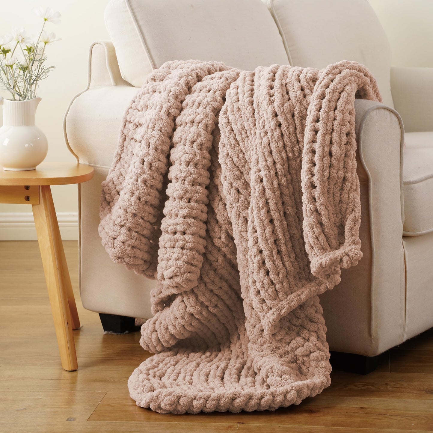 Battilo Chunky Knit Throw Blanket, Soft and Thick Chenille Throw Blanket, 50"x60" Handmade Cable Knit Crochet Blanket, Dusty Pink Knot Knitted Throw Blankets for Couch Sofa Bed Home Decor, Pink
