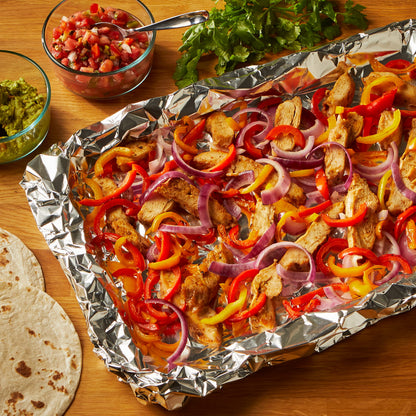 Reynolds Classic Kitchen Foil | Aluminium Foil | Tin Foil for Cooking, BBQ, Roasting | Pack of 1 Roll, 304mm x 9.14m | Packaging May Vary