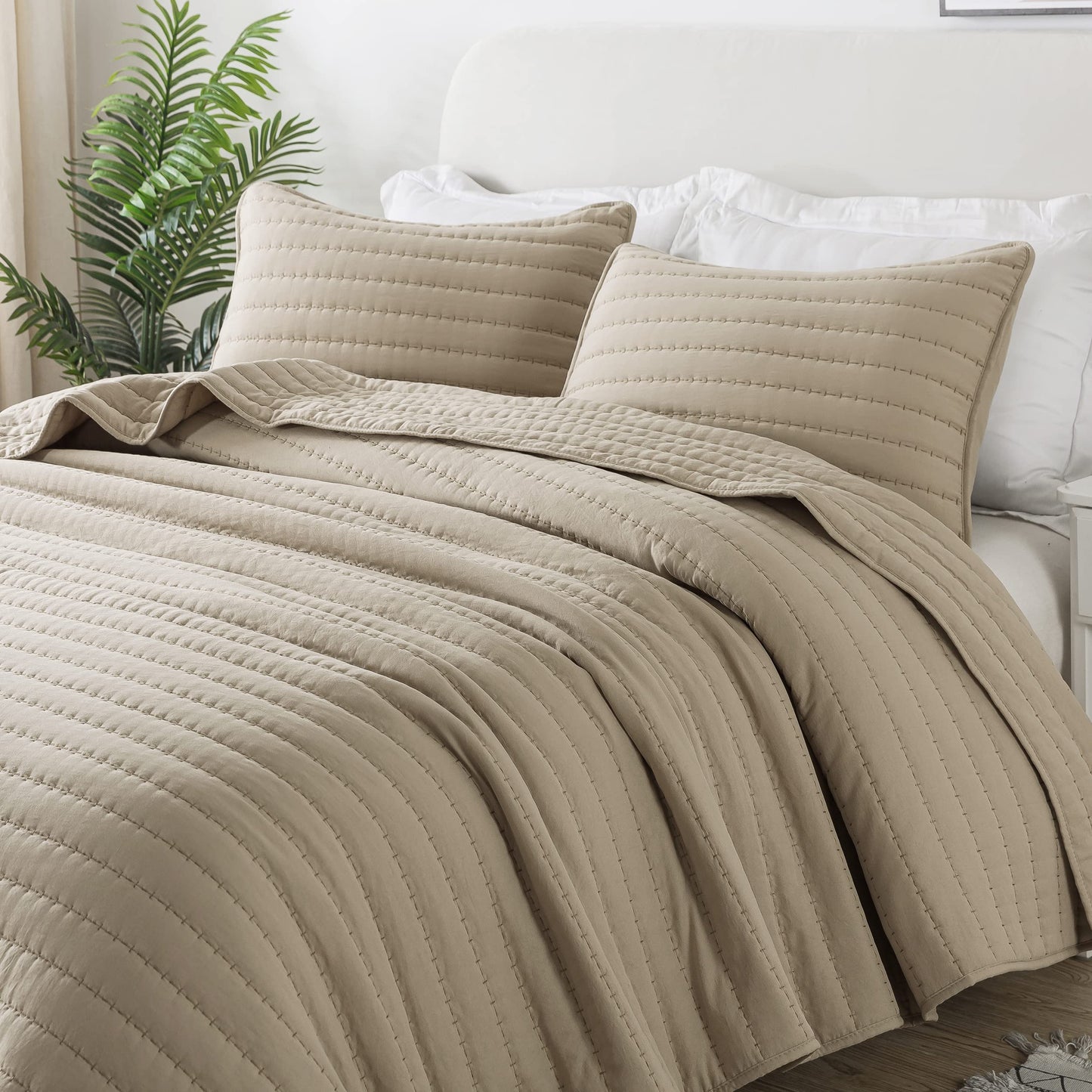 ROARINGWILD Beige Cream Tan King Size Quilt Bedding Sets with Pillow Shams, Lightweight Soft Bedspread Coverlet, Quilted Blanket Thin Comforter Bed Cover for All Season, 3 Pieces, 104x90 inches