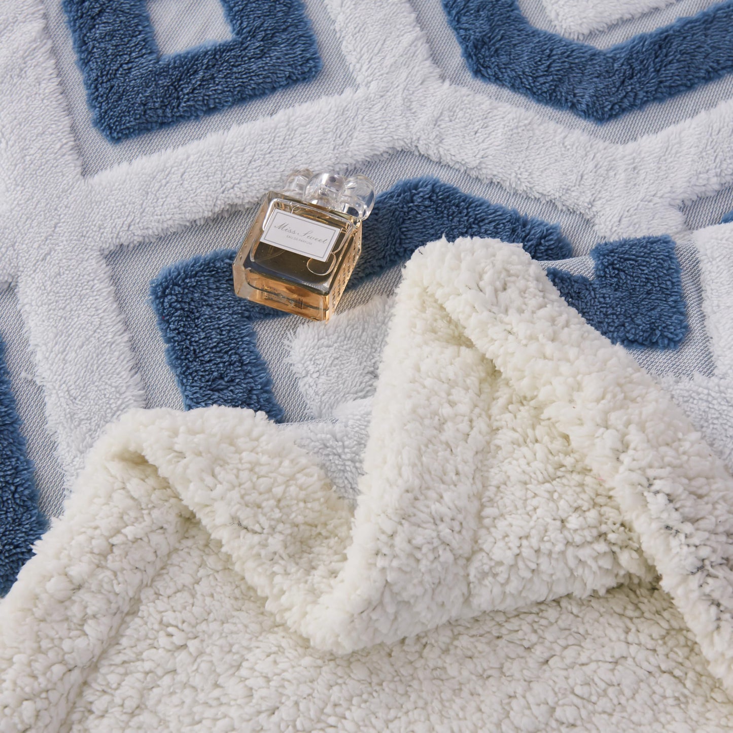 LEVINIS Boho Sherpa Fleece Blanket 80'' × 90'', Ultra Soft Aztec Queen Blanket for All Season, Cozy, Plush, Bohemian Throw Blankets for Bed/Couch/Sofa/Office/Camping, Blue