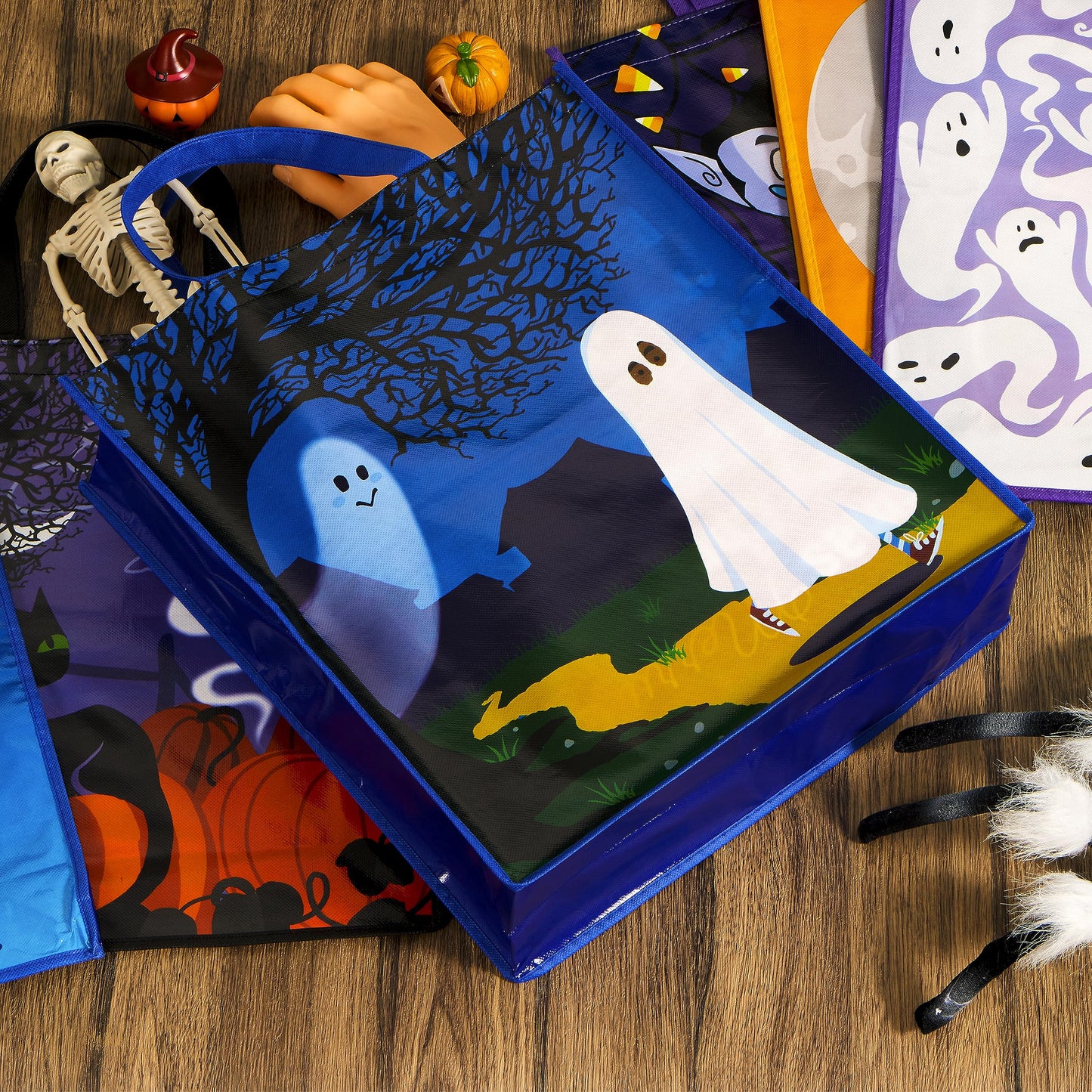 JOYIN 12PCS Halloween Large Treat Goody Tote Bags, 17” x 15” Halloween Candy Gift Bags Bulk, Goodie Snack Baggies for Kids Trick or Treating, School Classroom Gifts, Party Favor Supplies in 6 Designs