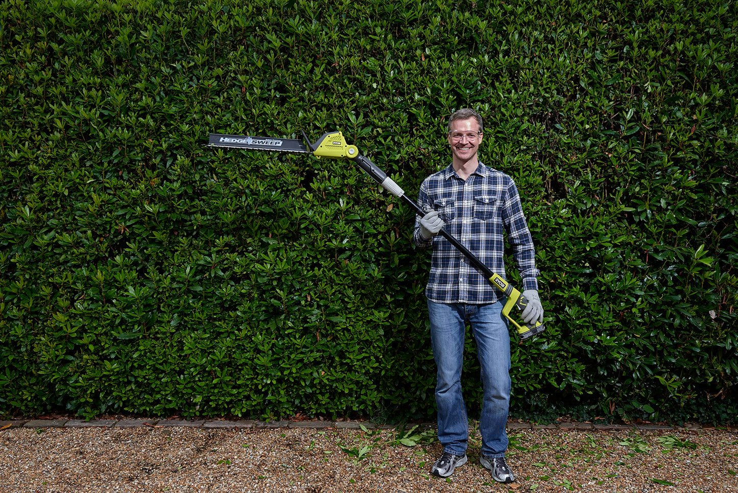 Ryobi ONE+ 18V OPT1845 Cordless Pole Hedge Trimmer, 45cm Blade (Body Only)