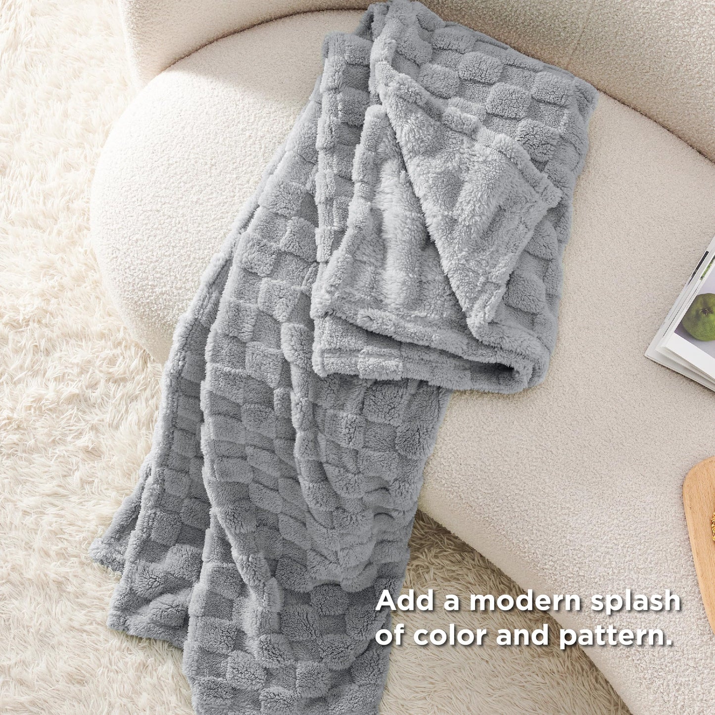 Bedsure Fleece Throw Blanket for Sofa - Soft Cosy Checkered Blankets for Women and Girls, Fluffy Warm Single Throw for Bed, Grey, 127x152 cm