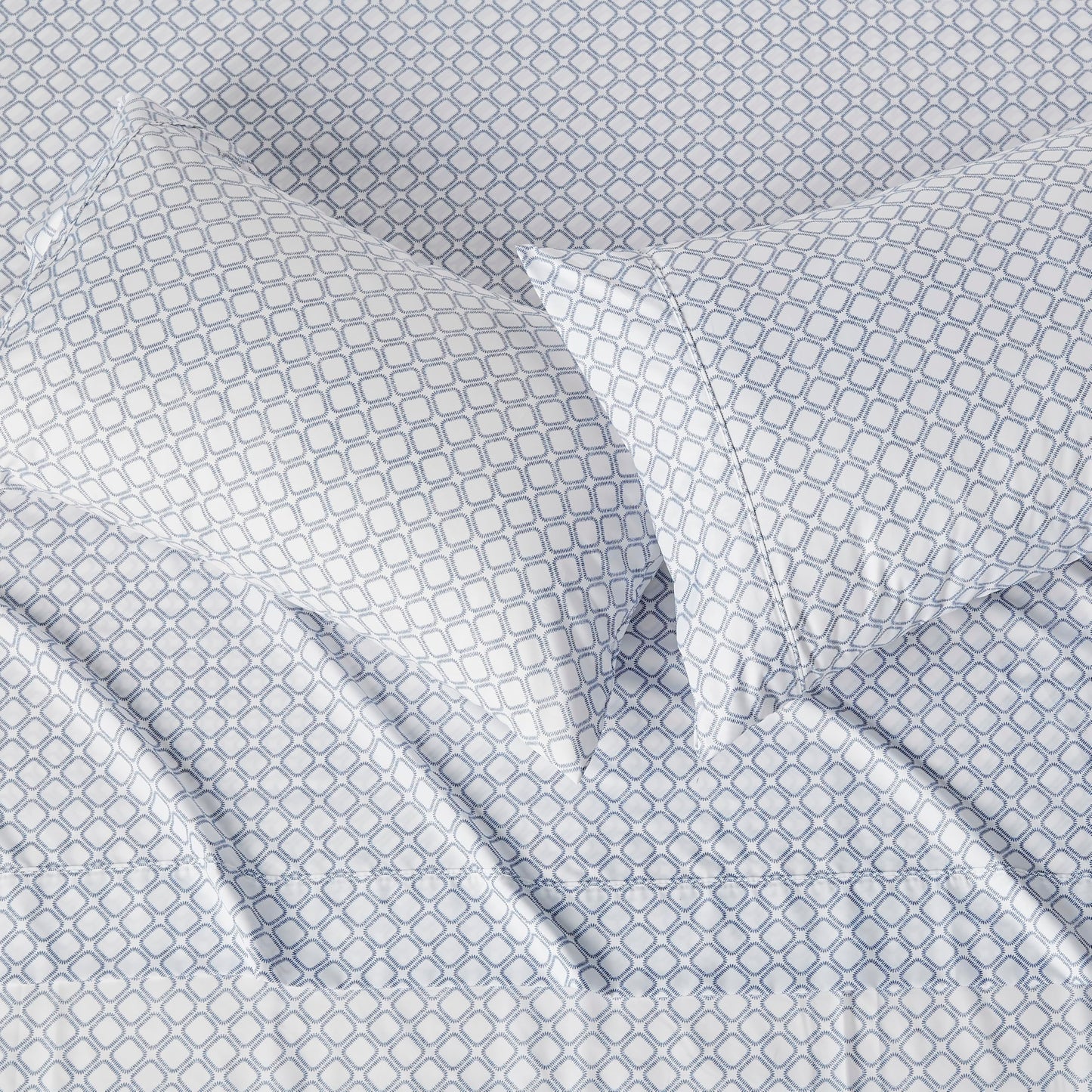 Amazon Basics Lightweight Microfiber 4-Piece Bed Sheet Set, Full, Aqua, Printed