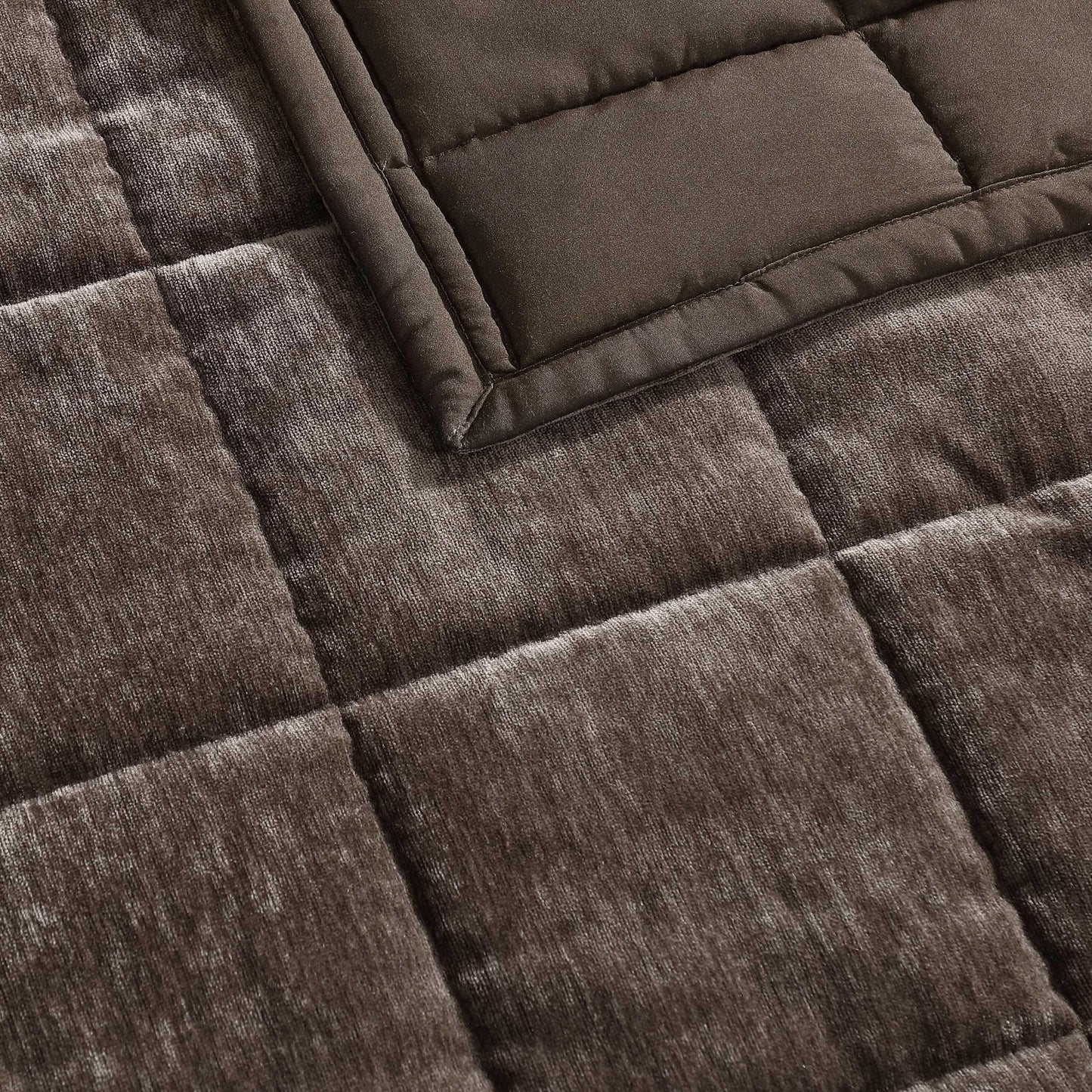 Vera Wang - Queen Quilt Set, Super Soft Bedding Set with Matching Shams, Modern Room Essentials (Chenille Box Solid Chocolate Brown, Queen)