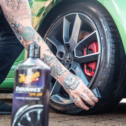 Meguiar's Deluxe Car Care Kit V2 - Complete Cleaning Kit with Storage Bag - Wash, Wax, Window & Wheel Detailing - DELKITV2