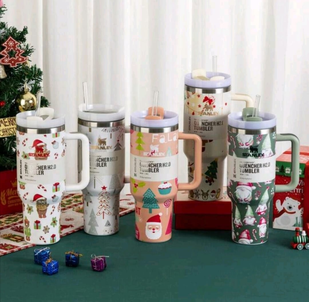 Stanley 40oz H2.0 Christmas Tumbler With Handle